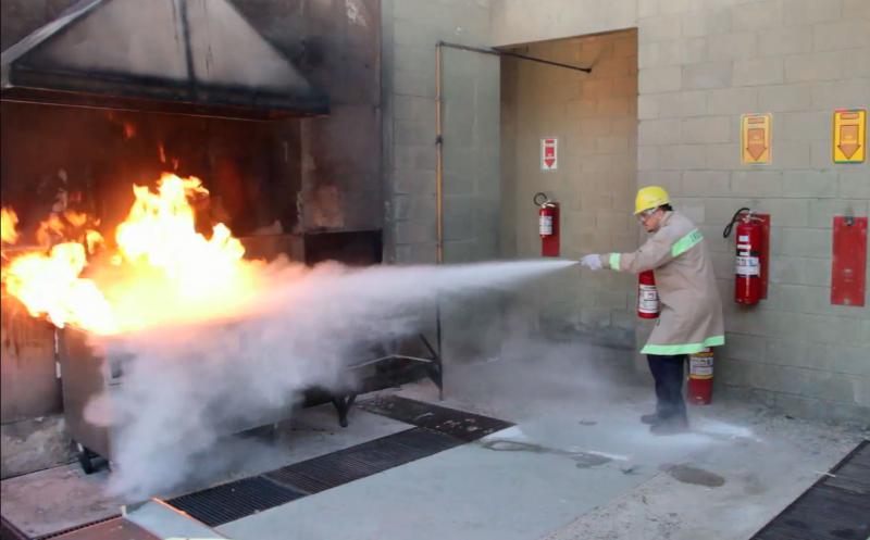 Curso de combate a incêndio